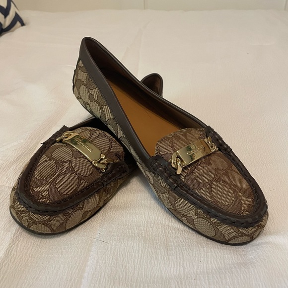 Coach signature logo flats/loafers. Lightly used condition. - Picture 2 of 4